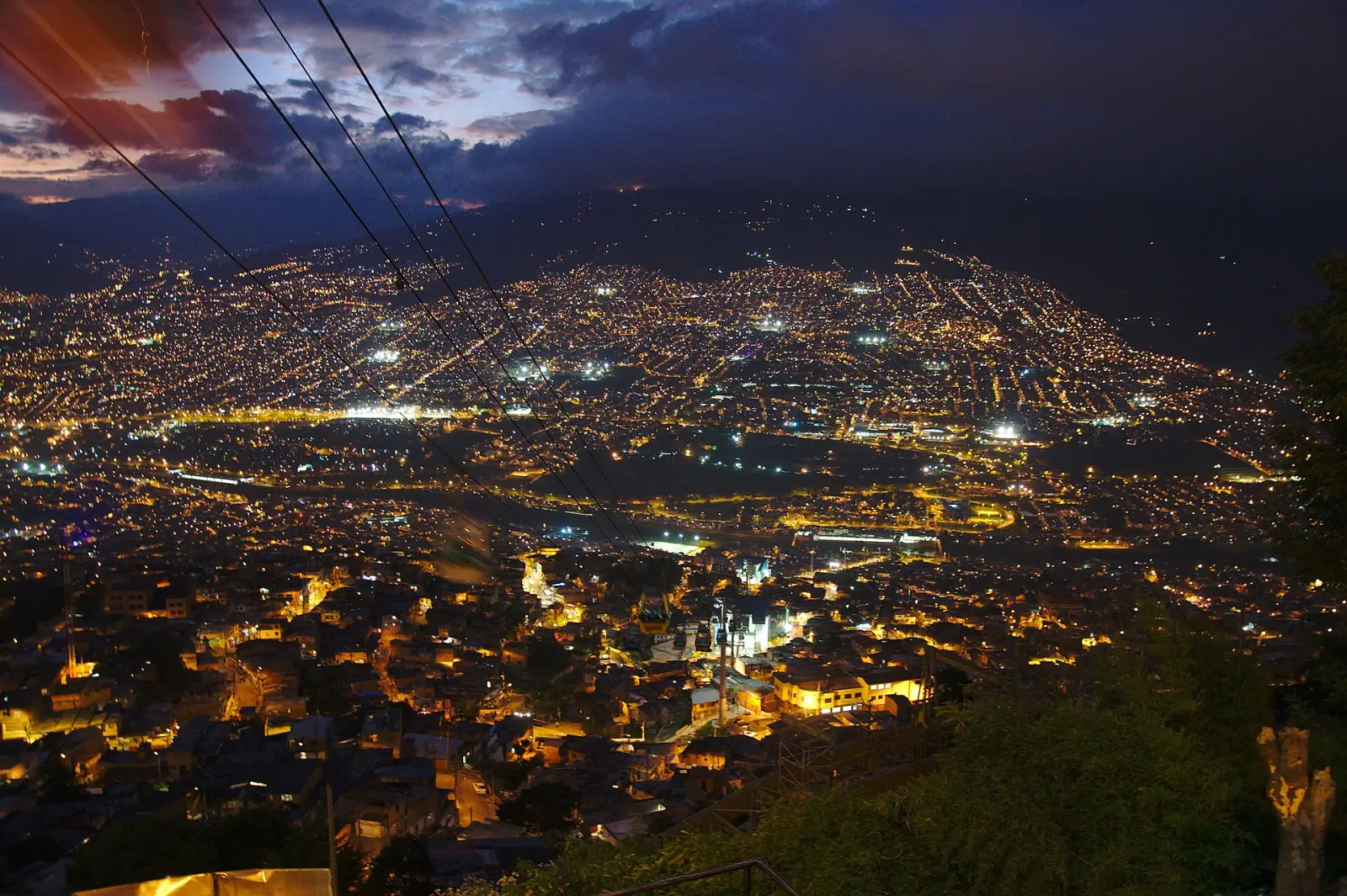 Qué hacer en Medellín: Plaza Botero, Pueblito Paisa, Metrocable y otros lugares imperdibles
