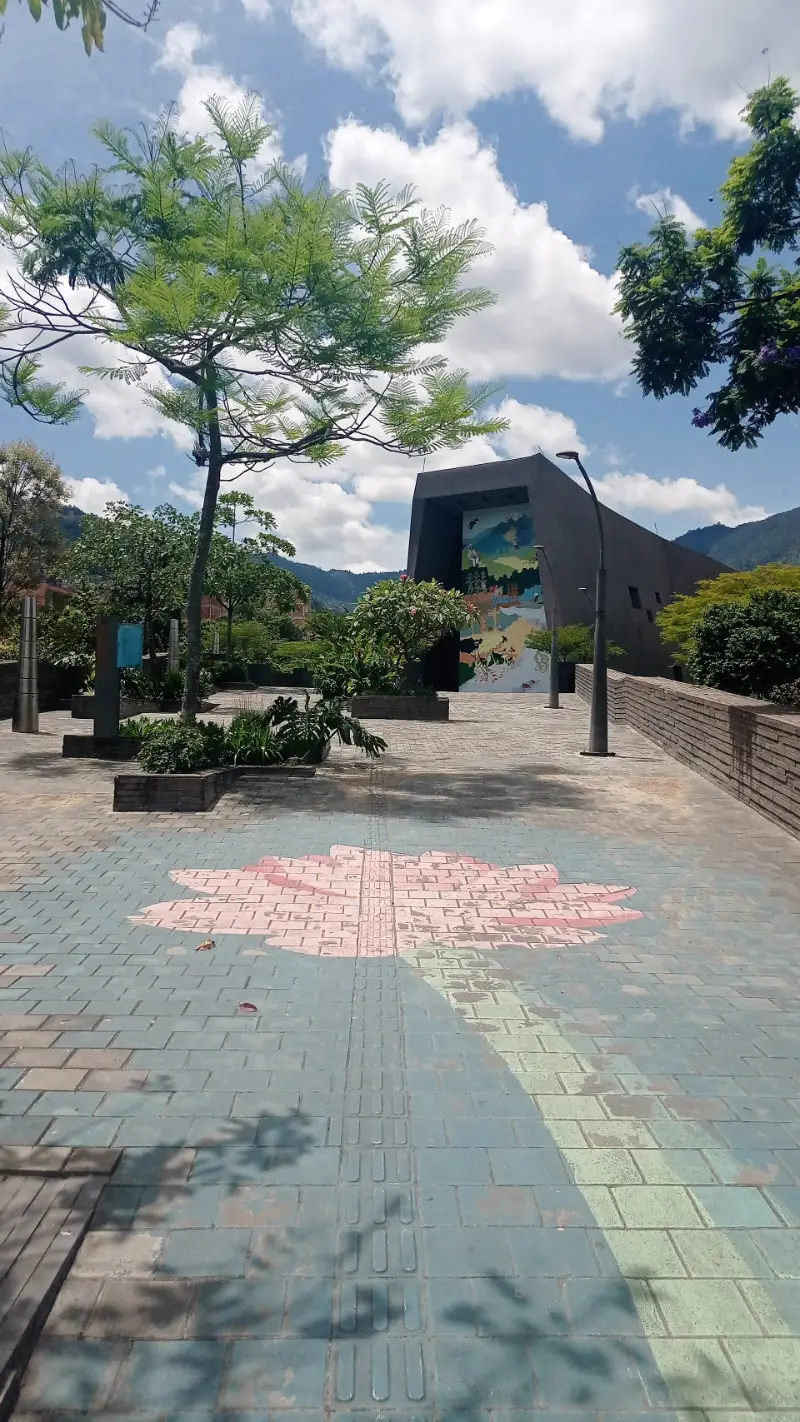 Edificio del Museo Casa de la Memoria en Medellín