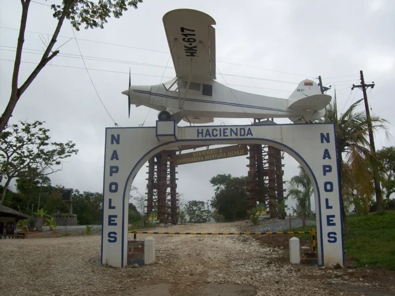 Pórtico de la Hacienda Nápoles