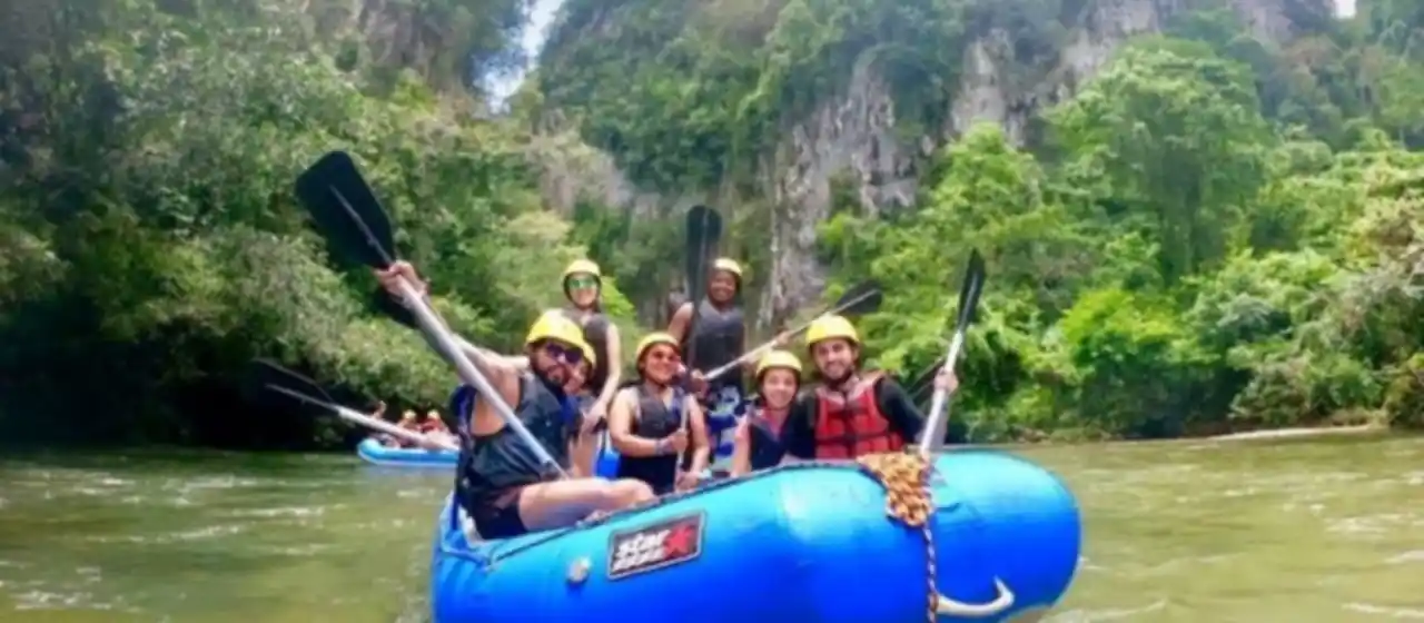 Rafting in the Río Claro Nature Reserve